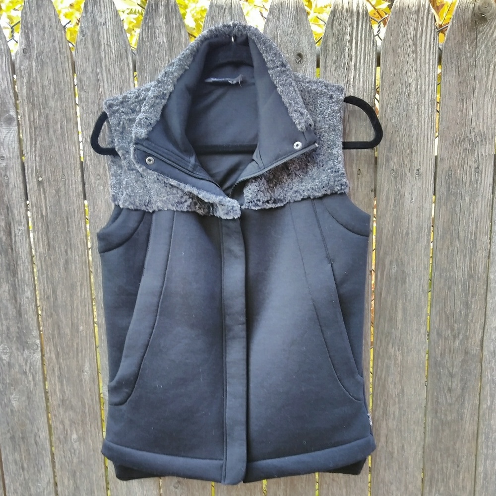 Northface vest